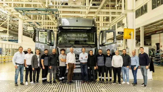 Mercedes-Benz Türk, 320 bininci kamyonunu üretti