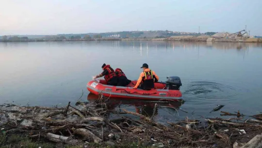 Meriç Nehri'nde erkek cesedi bulundu