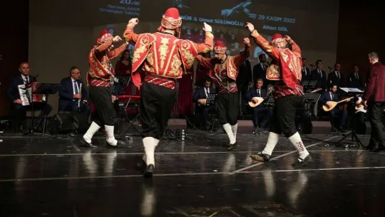 Merinos'ta türkü gecesi