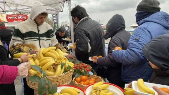 Mersin'in yöresel lezzetleri Kadıköy'de görücüye çıktı