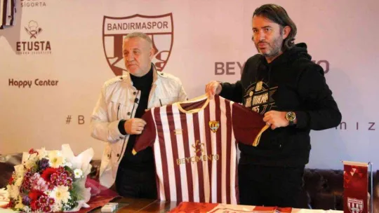 Mesut Bakkal Bandırmaspor'a imza attı