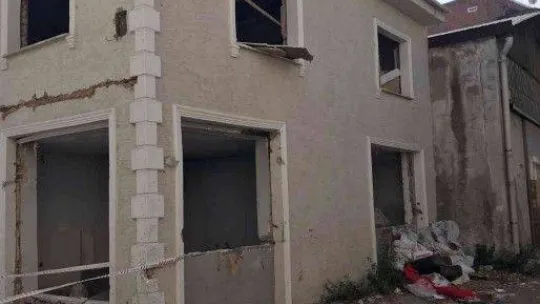 Metruk binalar huzur ortamı için yıkılıyor