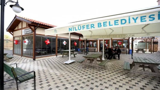 Meydan düzenlemesi ve köy kahvesi Maksempınar'a çok yakıştı