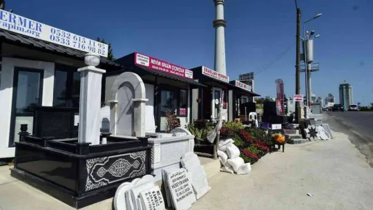 Mezar maliyetleri arttı, en düşük mezar taşı 500 lira