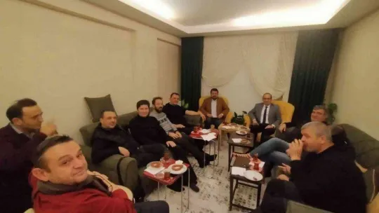 MHP 'Komşum Nasılsın' diye sordu ev ziyaretlerini sıklaştırdı