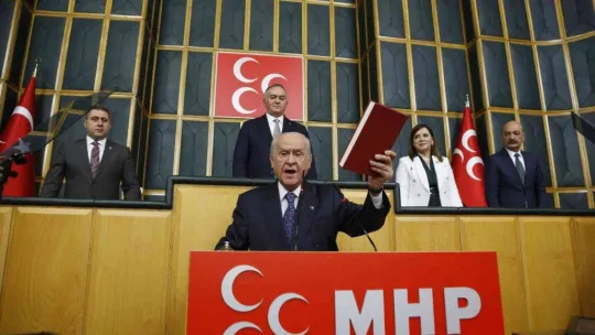 MHP Genel Başkanı Bahçeli'den 'cumhurbaşkanlığı görev süresi' açıklaması: '2 yetmez 3 olsun dersek ne yapacaksınız'