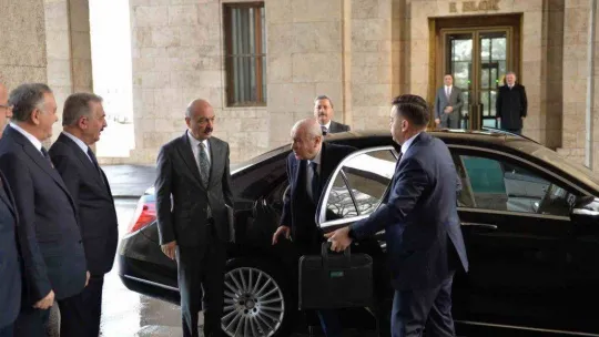 MHP Lideri Bahçeli: 'İsveç'in NATO üyeliğini derin dondurucuya alınmasından yanayız'