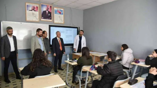 Milletvekili Recep Şeker Sındırgılılarla buluştu