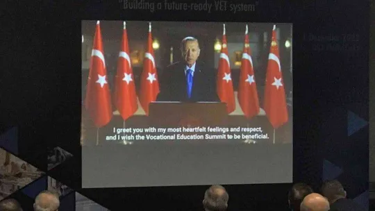 Milli Eğitim Bakanı Özer: '2000'li yıllarda kız çocuklarının okullaşma oranları yüzde 39.2 iken bugün yüzde 95'e ulaştı'