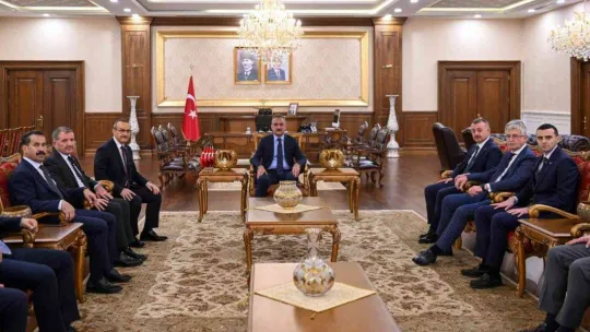 Milli Eğitim Bakanı Özer: 'Okul kantinlerindeki kira artışını yüzde 25 artışla sabitleme kararı aldık'