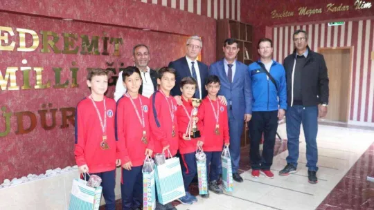 Milli Eğitim Müdürü Ciğer şampiyonları ağırladı