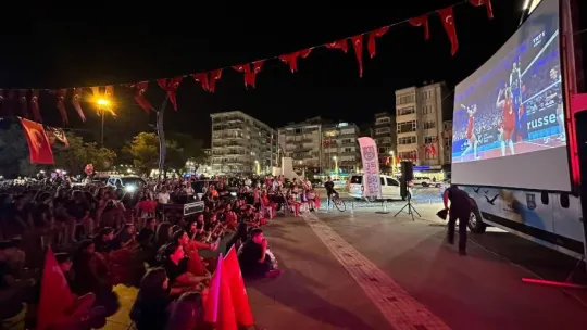 Millilerin Avrupa şampiyonluğu coşkuyla kutlandı