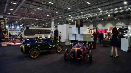 Milyonluk karavanlar ev konforunda dış yaşam sunuyor