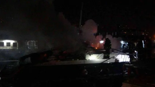 Milyonluk tekne ve yatta yangın