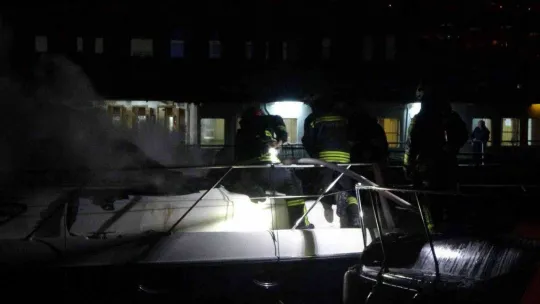 Milyonluk tekne ve yatta yangın