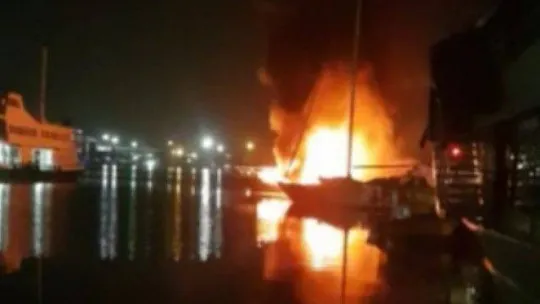 Milyonluk tekne ve yatta yangın