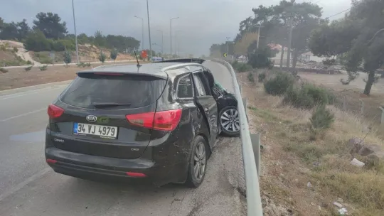 Minibüs ile otomobil çarpıştı:6 yaralı