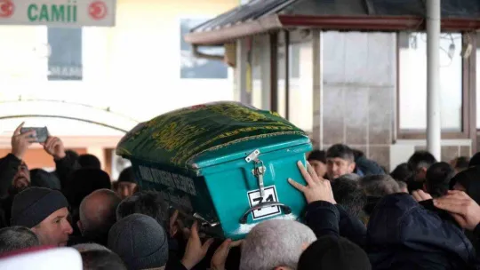 Minik kalbi daha fazla dayanamadı