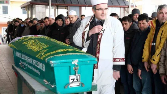 Minik kalbi daha fazla dayanamadı