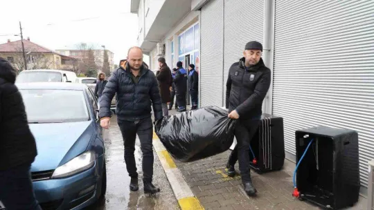 Minik kalplerden duygulandıran hareket