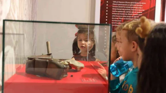 Minik öğrenciler Atatürk ve Milli Mücadele Anı Evi'ni çok sevdi