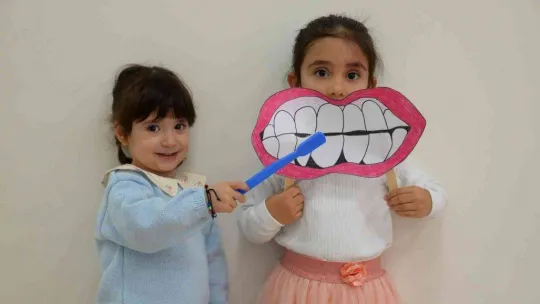 Minik öğrencilere ağız ve diş sağlığı eğitimi verildi