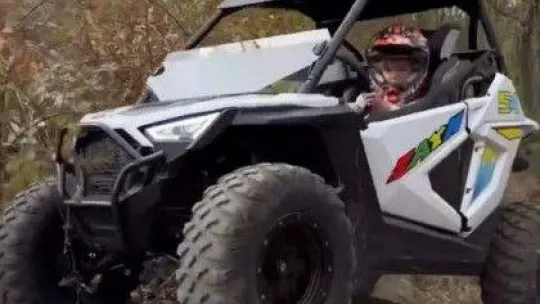 Minik Sofuoğlu dur durak bilmiyor