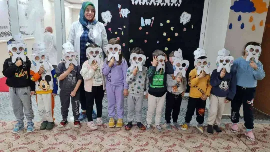 Miniklere ağız ve diş sağlığı eğitimi verildi