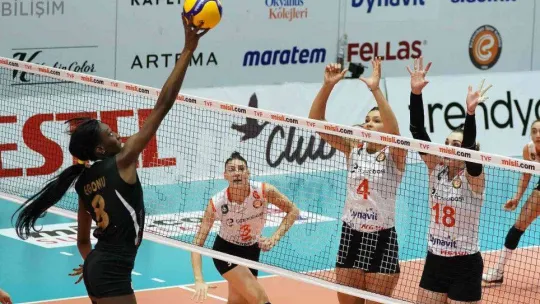 Misli.com Sultanlar Ligi: Eczacıbaşı Dynavit: 3 - VakıfBank: 0