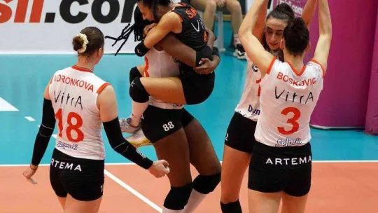Misli.com Sultanlar Ligi: Eczacıbaşı Dynavit: 3 - VakıfBank: 0