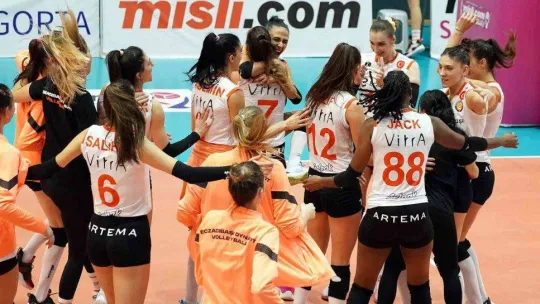 Misli.com Sultanlar Ligi: Eczacıbaşı Dynavit: 3 - VakıfBank: 0