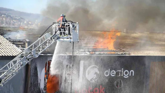 Mobilyacılar Çarşısında faciadan dönüldü