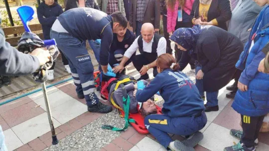 Motorlu araç girişinin yasak olduğu yürüyüş yolunda motosiklet yayaya çarptı