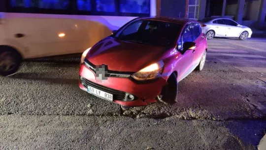 Motosiklet ile otomobil çarpıştı: 1 yaralı