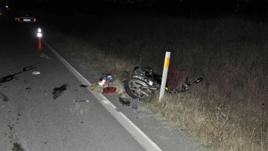 Motosikletten düşen sürücü hayatını kaybetti