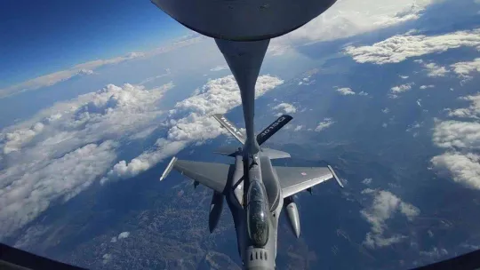 MSB muharip ve destek uçaklarının eğitim görüntülerini paylaştı