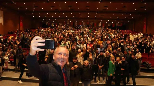 Muharrem İnce 6'lı masayı eleştirdi: 'Cumhurbaşkanı olacak kişi çıkar ben adayım der'