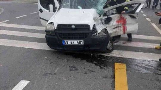 Muratlı girişinde feci kaza: 1 yaralı