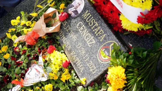 Mustafa Cengiz kabri başında dualarla anıldı