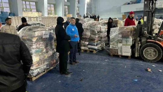 Mut'tan deprem bölgesine yardım seferberliği