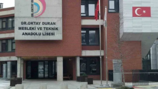 Müteahhit firma borcunu ödemedi, okulun elektriği kesildi