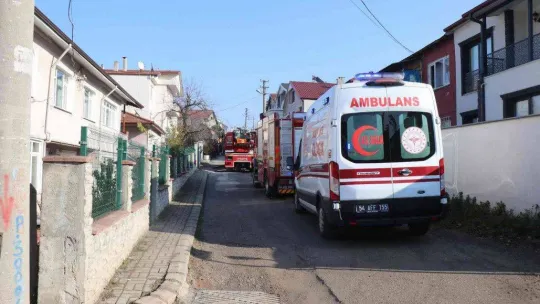 Mutfaktaki aspiratördeki yangın paniğe sebep oldu