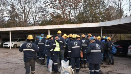 Nallıhan'da madencilerden deprem bölgesine yardım eli