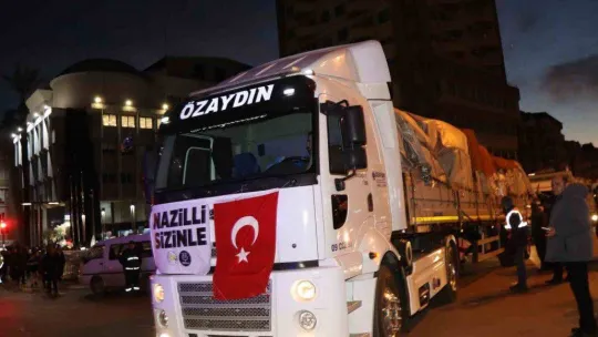 Nazilli'den otuzikinci tır dualarla yola çıktı