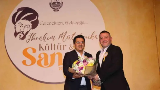 Nihat Kahveci: 'Milli takımlarda başarılar yerli teknik direktörlerle geliyor'
