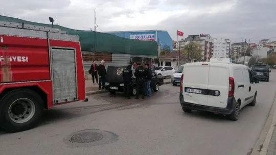 Nikah günü almaya giderken aracı yandı