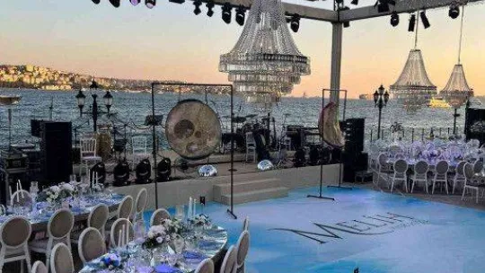 Nikah şekeri yerine hayvan barınaklarına bağış yaptılar