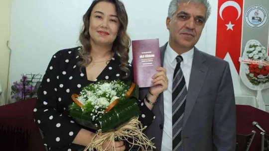 Nikahta şeker yerine zeytin fidanı dağıttılar