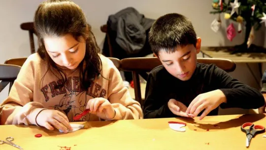 Nilüfer'de yılbaşı süslerini kendileri yaptı