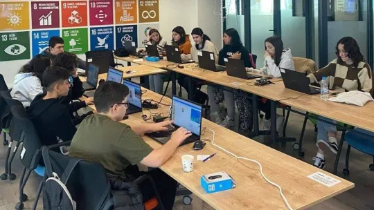 Nilüferli gençlere 'Toplum 5.0' eğitimi